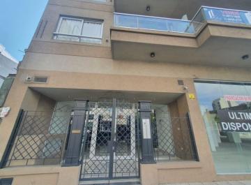 TORRES Av. Rivadavia 9819 y Moliere 40 - Edificio en Villa Luro 1 ambiente